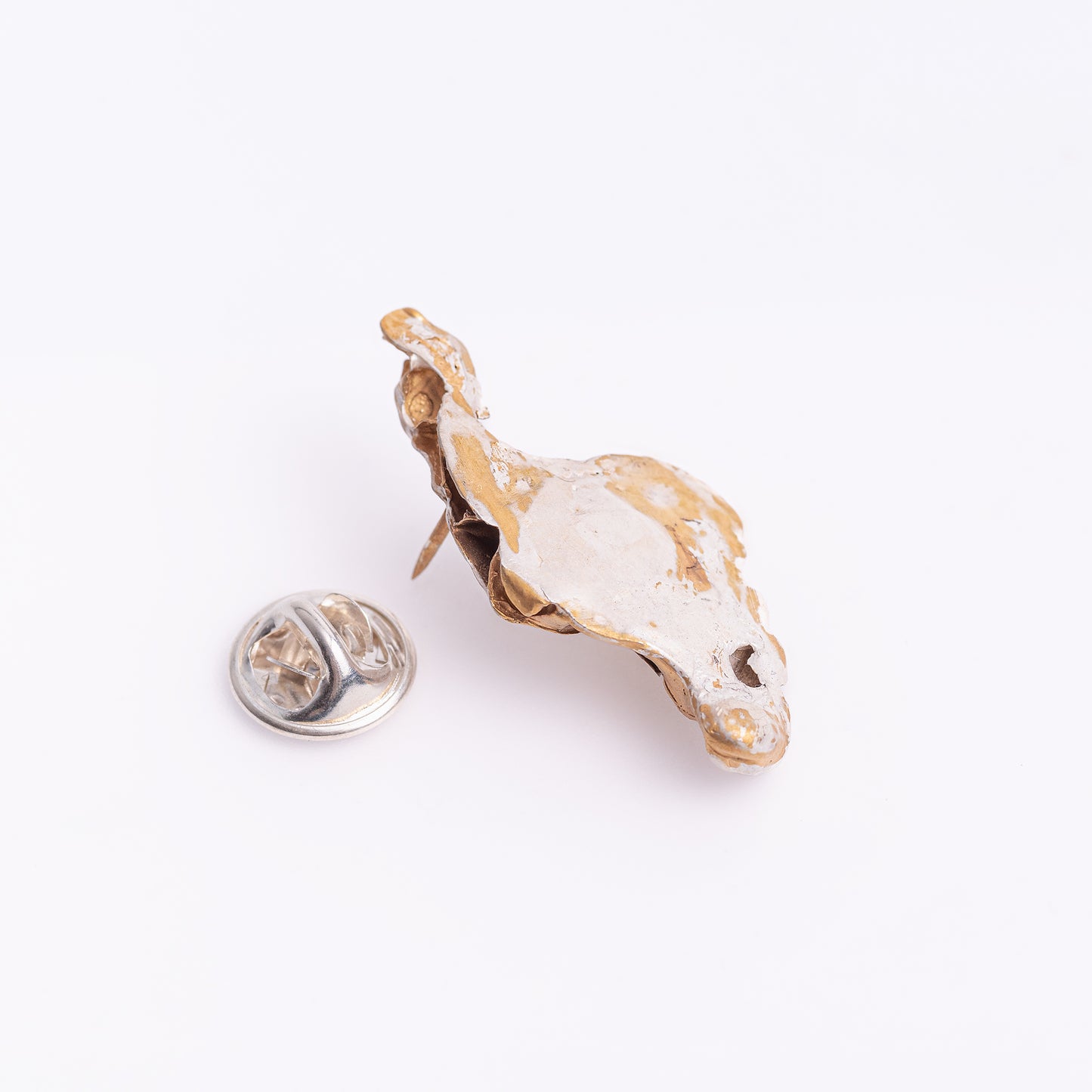 Flamma Pallilis Brooch