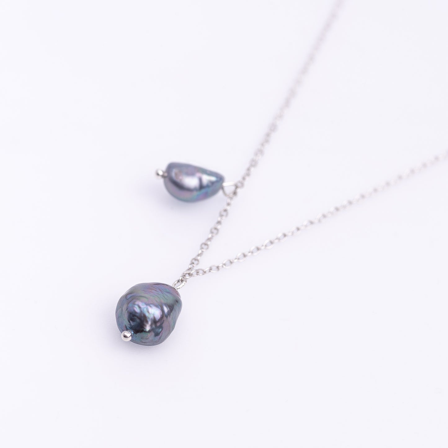 The Twin Necklace