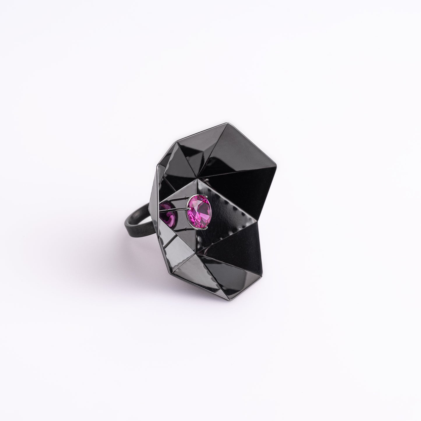 Black Mirror in Mirror Ring Extra
