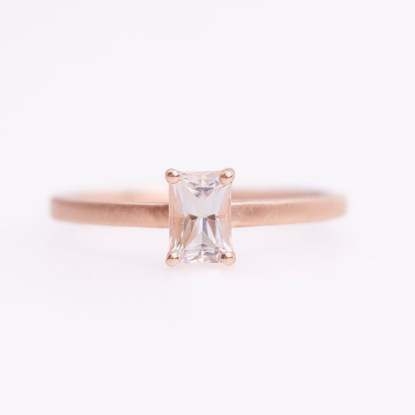 Nora Ring