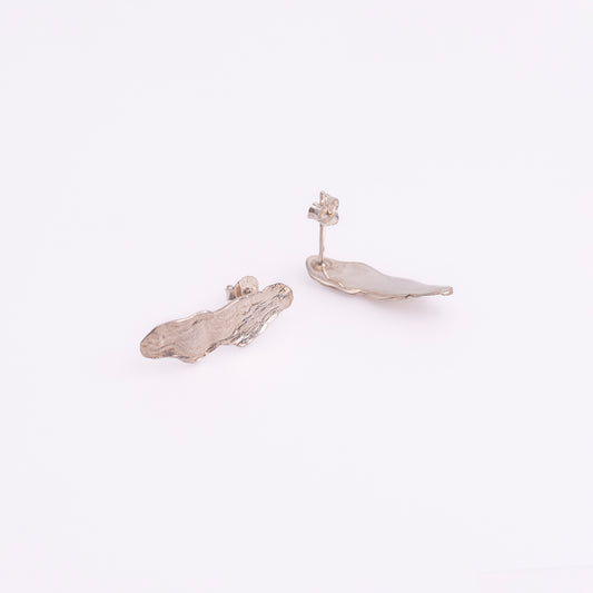 Wavy Oyster Earrings